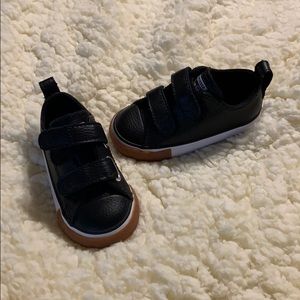 NW Converse size 6 toddler